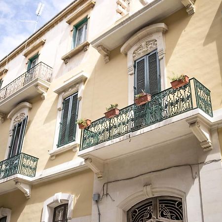 4 Balconi Liberty Apartments Lecce Exterior foto